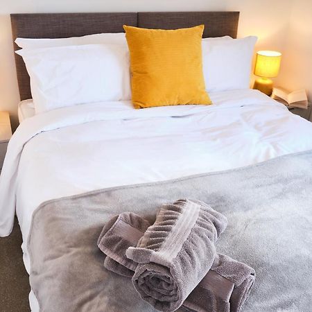 브리스틀 Parkway House - Modern With Great Transport Links 아파트 외부 사진