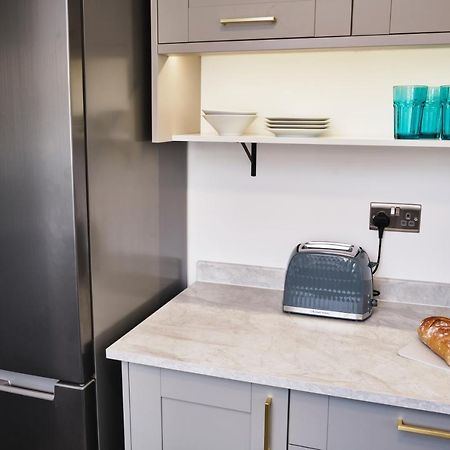 브리스틀 Parkway House - Modern With Great Transport Links 아파트 외부 사진